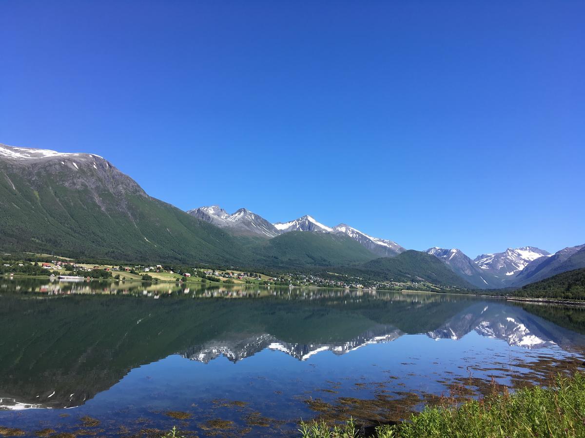 Heinali Hytta Villa Isfjorden Buitenkant foto